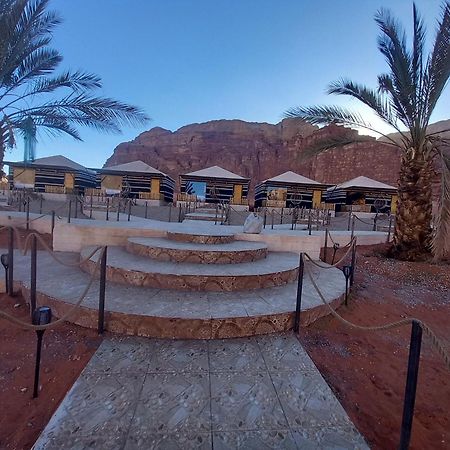 Falling Stars Camp Wadi Rum Luaran gambar