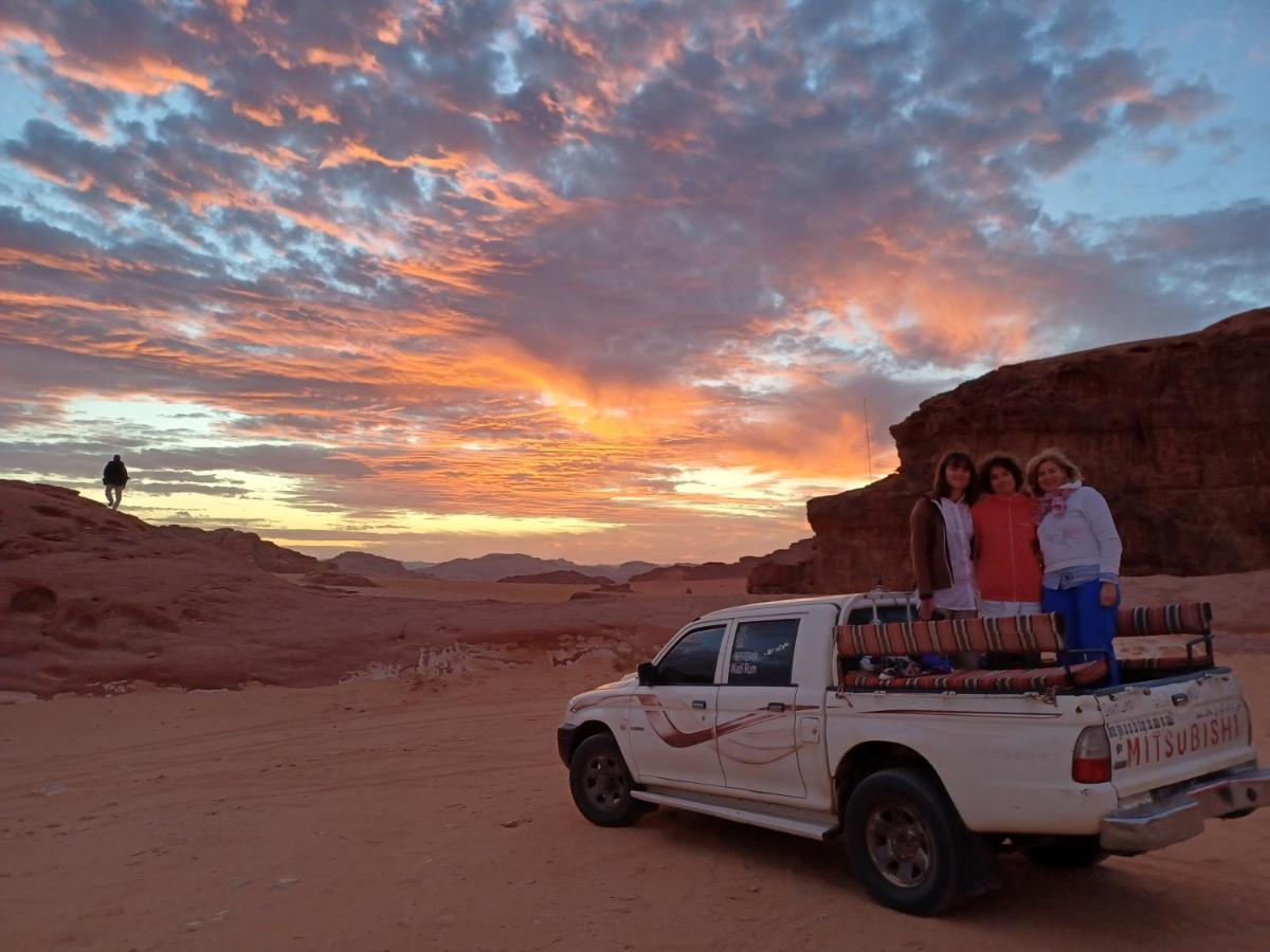 Falling Stars Camp Wadi Rum Luaran gambar