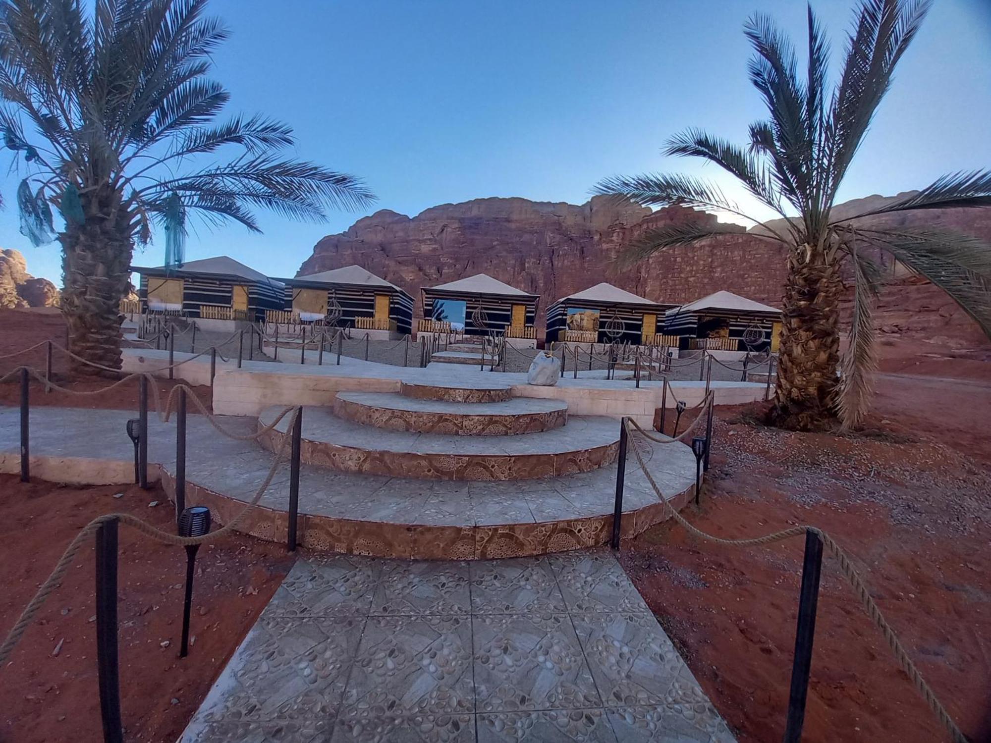 Falling Stars Camp Wadi Rum Luaran gambar